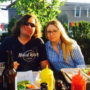 Meet your Posher, Mona